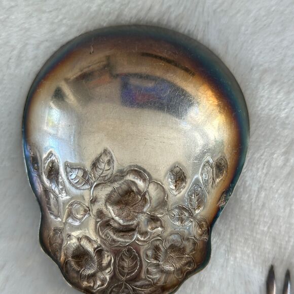 Vintage Holmes & Edwards Ladle Serving Silverplate Floral and Cocktail Forks Lot - Picture 7 of 11